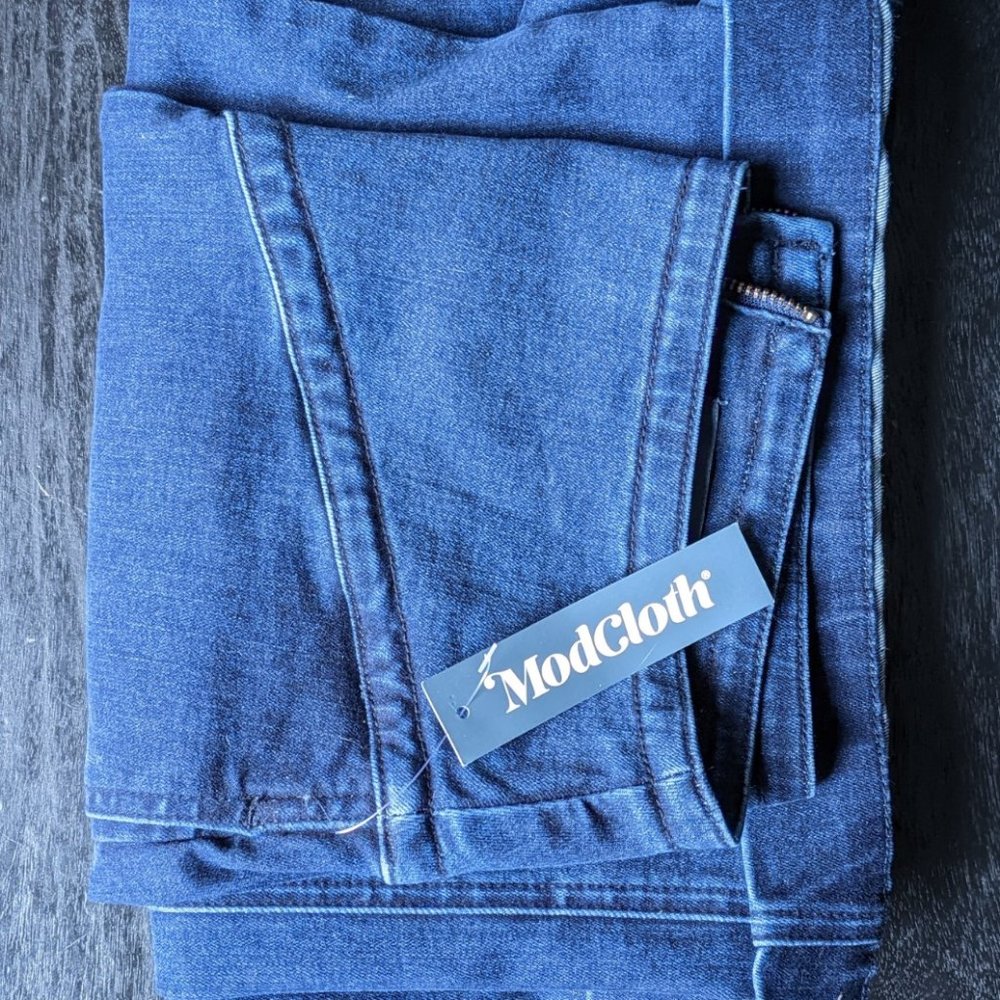 NEVER WORN Modcloth Walkin' into the Weekend Denim Flare Wide Leg Jeans